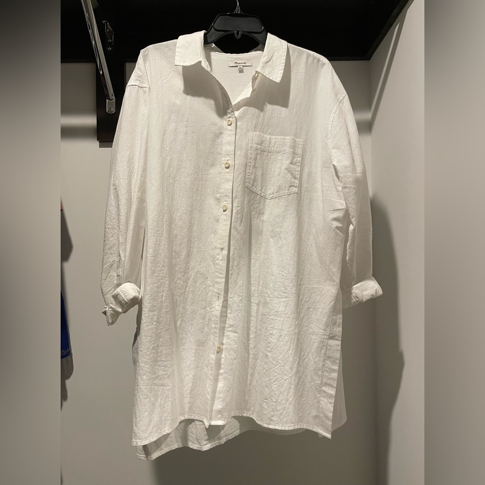 Madewell Ex-Boyfriend straight hem white button up shirt